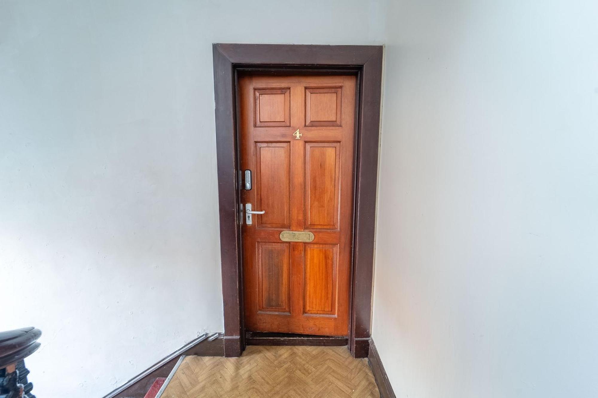 Prime Location Rooms In High Street Fort William Exterior photo