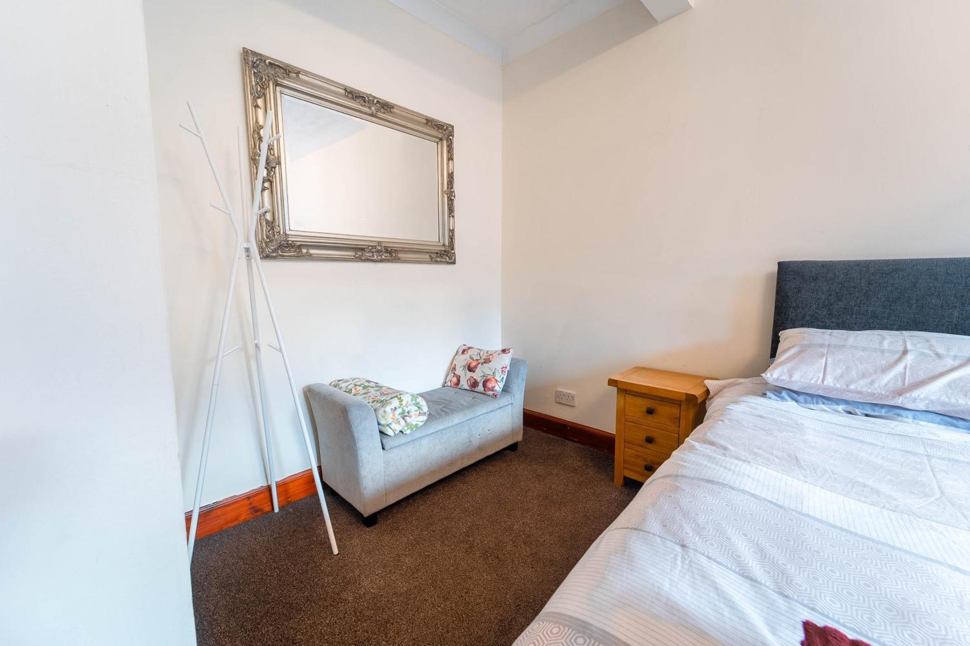 Prime Location Rooms In High Street Fort William Exterior photo