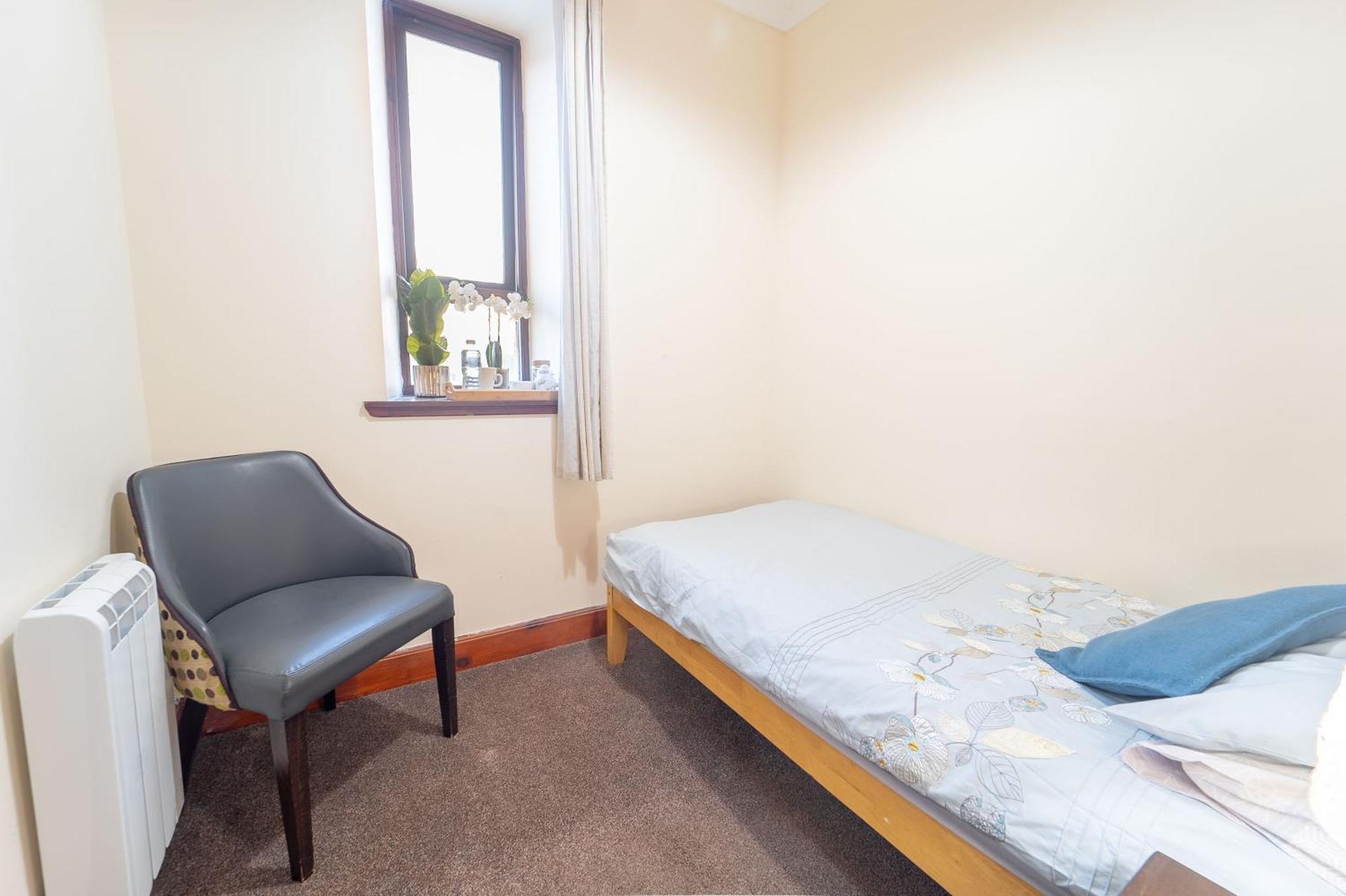 Prime Location Rooms In High Street Fort William Exterior photo